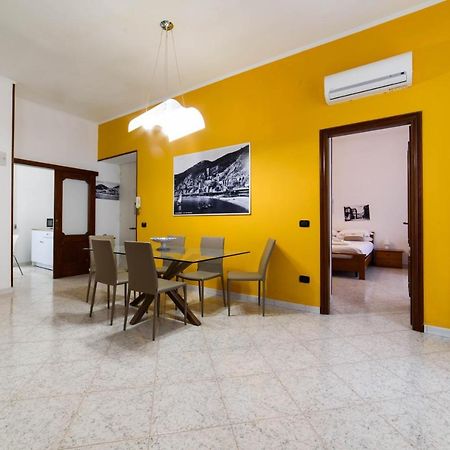 Casa Vacanze “In Centro” ساليرنو المظهر الخارجي الصورة