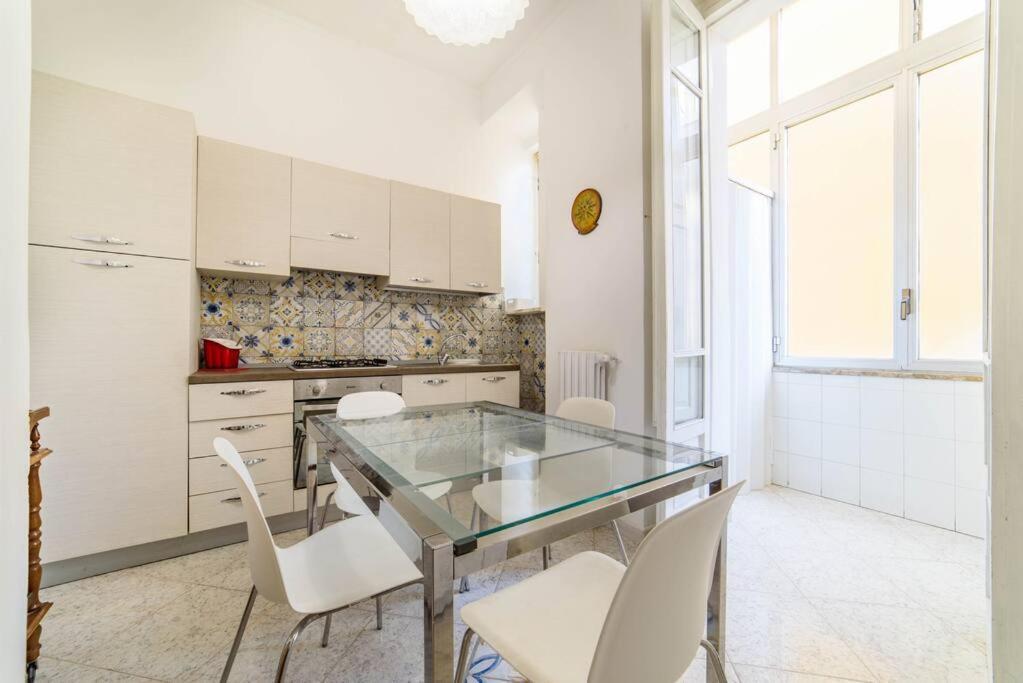 Casa Vacanze “In Centro” ساليرنو المظهر الخارجي الصورة
