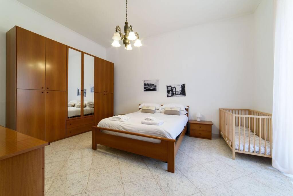 Casa Vacanze “In Centro” ساليرنو المظهر الخارجي الصورة