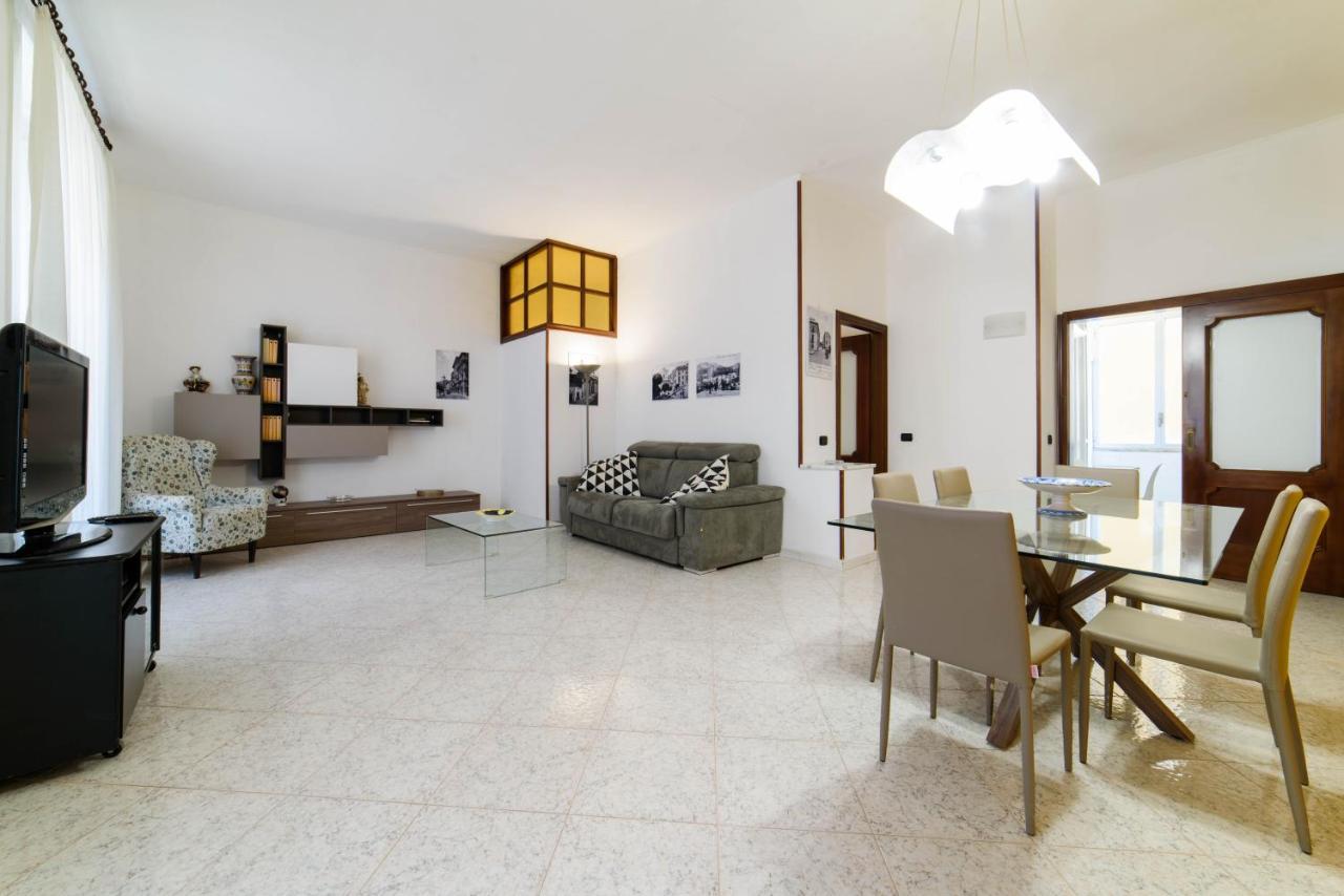 Casa Vacanze “In Centro” ساليرنو المظهر الخارجي الصورة